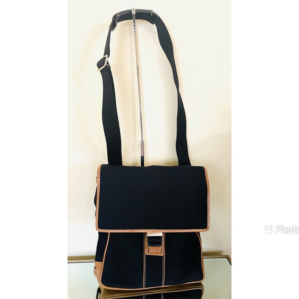 Coach 5737Black Canvas/Leather Tan Trim Messenger Laptop Bag Tote Bag.